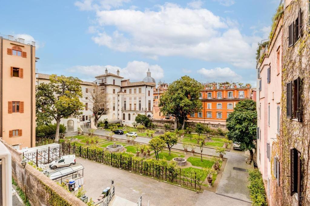 Giulia'S Holidays Rome Exterior photo